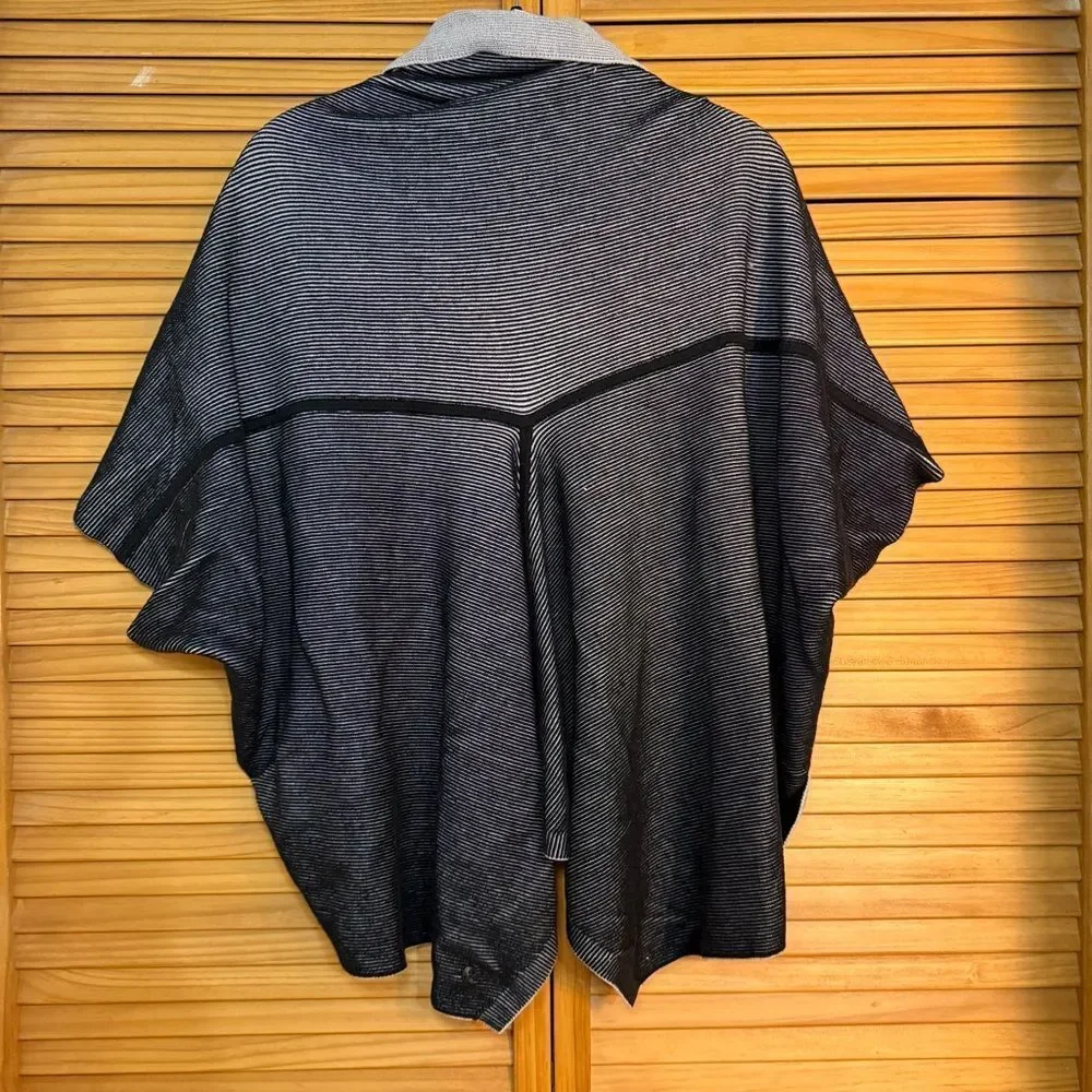 Lululemon Athletica Light Gray Knit Cardigan